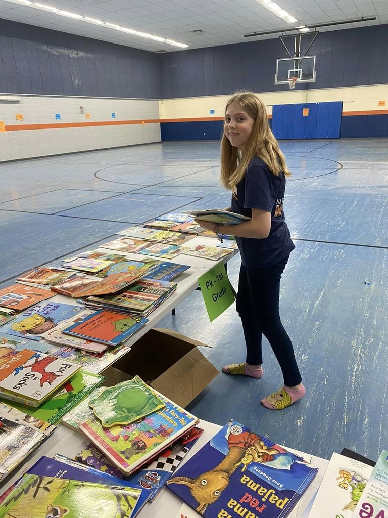 Magnet Literacy Month 2022